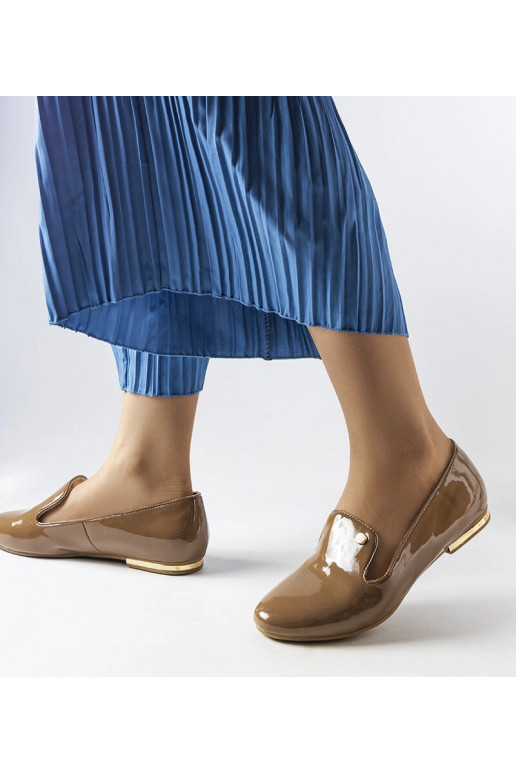 Brune Lang-sko i lak