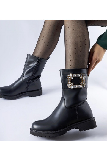 Sorte ankelstøvler... 2