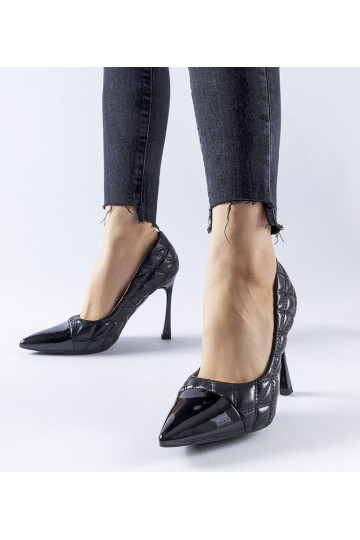 Sorte quiltede Benito hæle