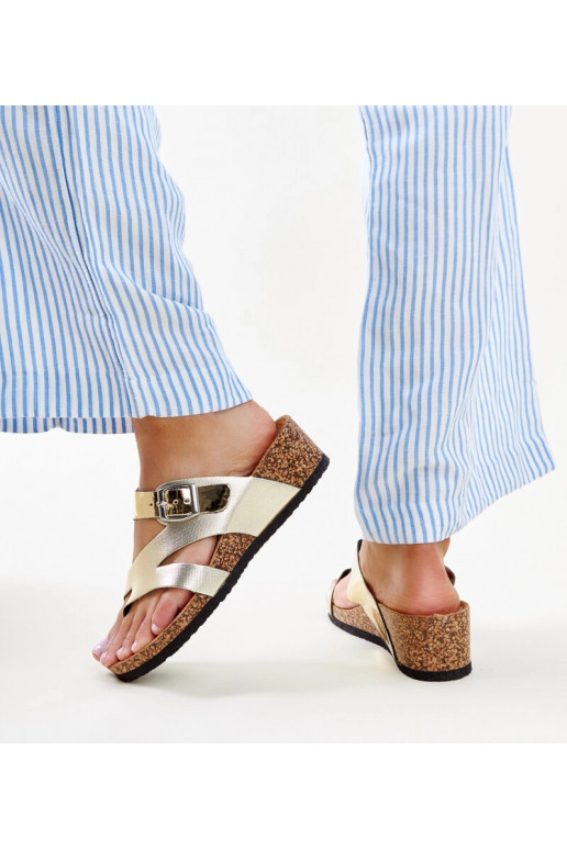 Donata Gold Metallic Wedge Sandaler