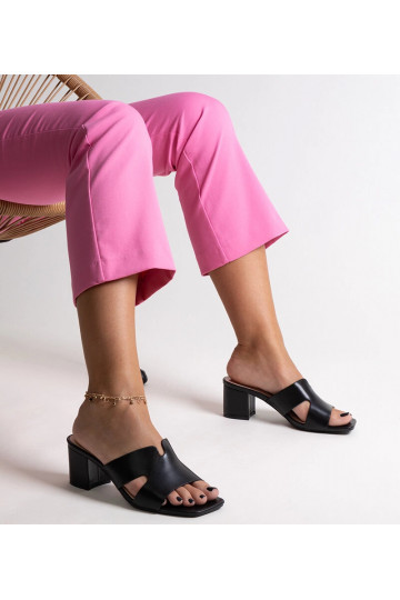 Sorte flip-flops med... 2