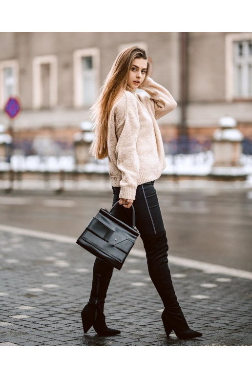 Dames lange laarzen met hak van zwart... Dames lange laarzen met hak van zwart...