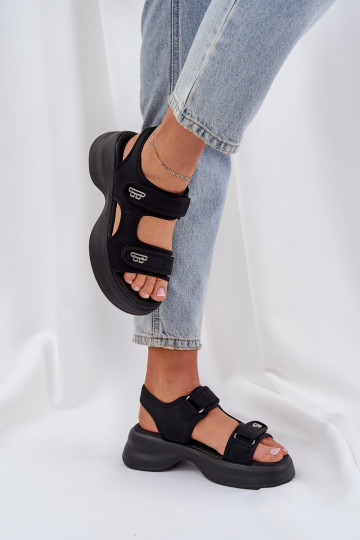 Lichte platform sandalen in zwart Deniffia