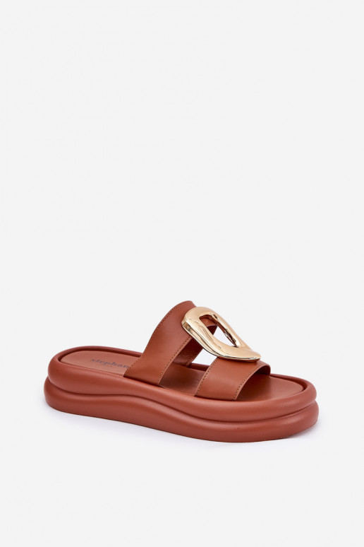 Damespantoffels met platform Ze gouden kleurm Detalem bruine kleur Ularinea