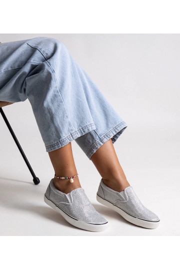Zilveren glanzende sneakers...