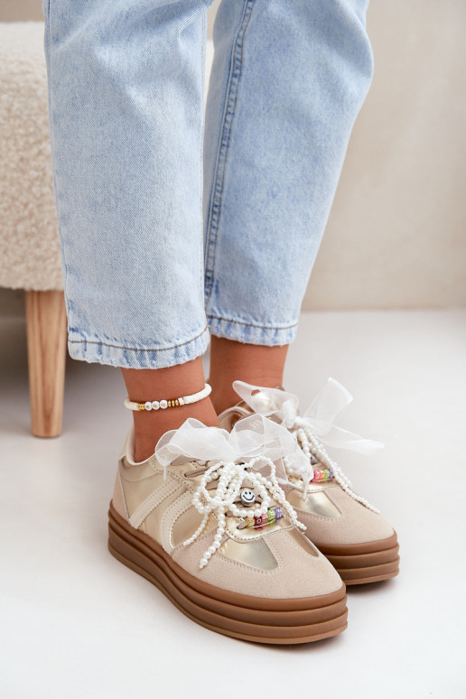 Sneakers model schoenen Dames met platform met mooie details beige-gouden kleur Vinness Sneakers model schoenen Dames met platform met mooie details beige-gouden kleur Vinness