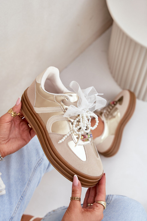 Sneakers model schoenen Dames met platform met mooie details beige-gouden kleur Vinness Sneakers model schoenen Dames met platform met mooie details beige-gouden kleur Vinness
