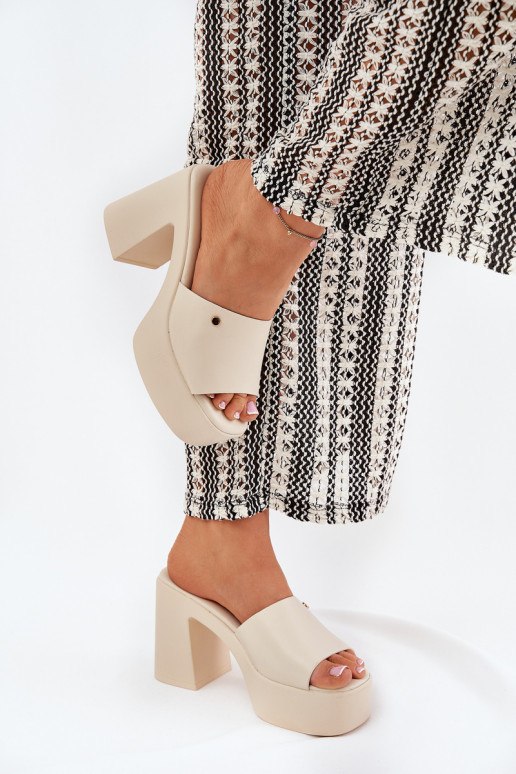 Dames Slippers van ecoleer met hakken en platform ivoor Tamirella Dames Slippers van ecoleer met hakken en platform ivoor Tamirella